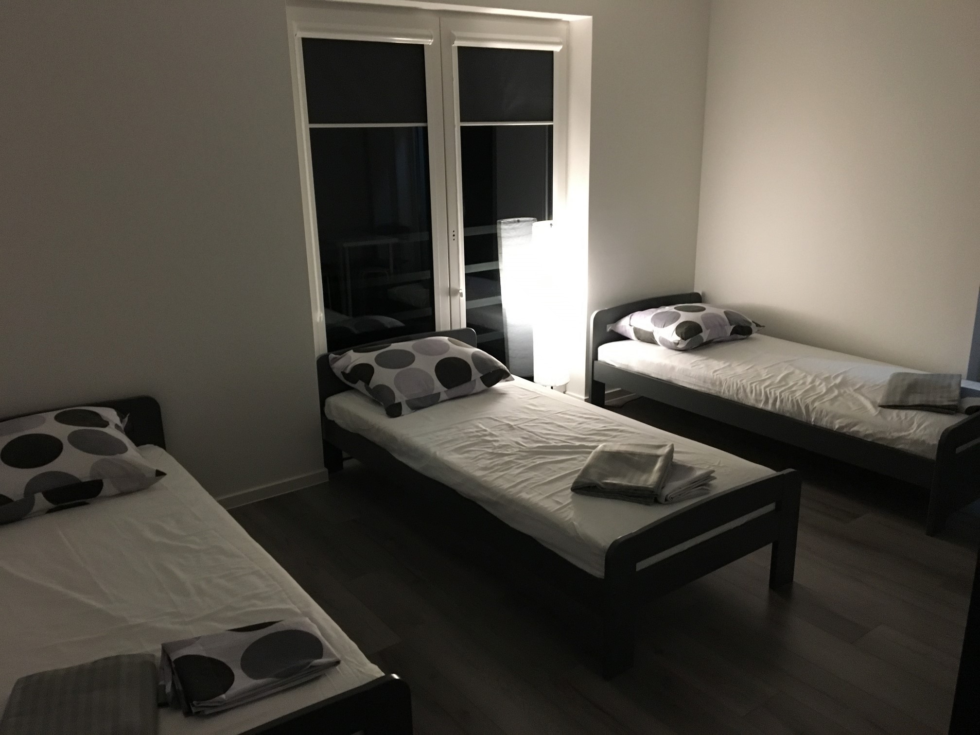 SIMSERWIS HOUSE - Kwatery i pokoje do wynajęcia